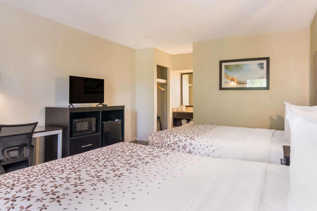 Surestay Hotel By Best Western St Pete Clearwater Airport Bagian luar foto