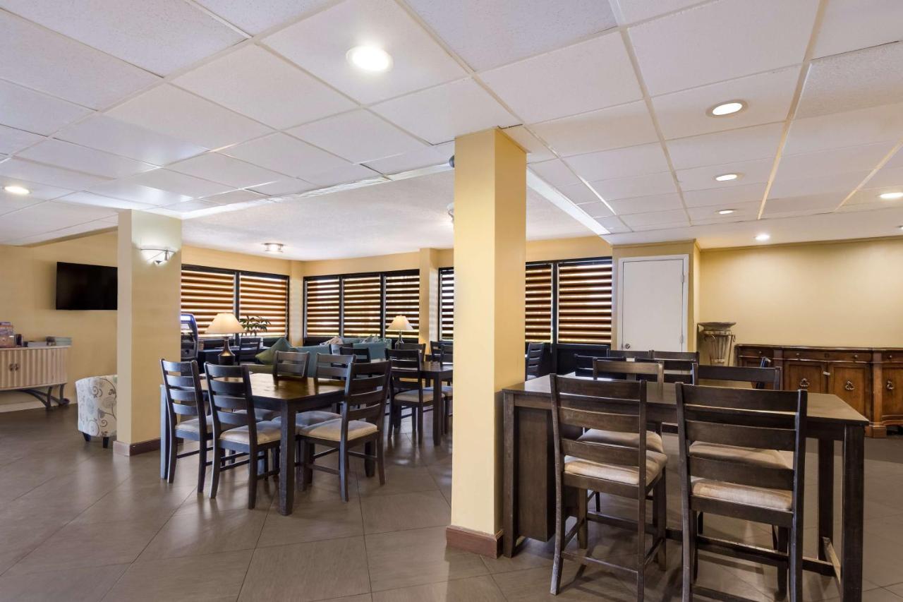 Surestay Hotel By Best Western St Pete Clearwater Airport Bagian luar foto